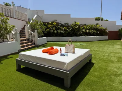 Villa Amorio a spacious modern getaway with a private heated pool & Sea Views — foto 3
