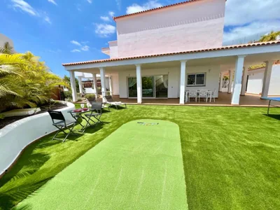 Villa Amorio a spacious modern getaway with a private heated pool & Sea Views — foto 6
