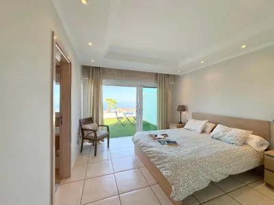 Villa Amorio a spacious modern getaway with a private heated pool & Sea Views — foto 10
