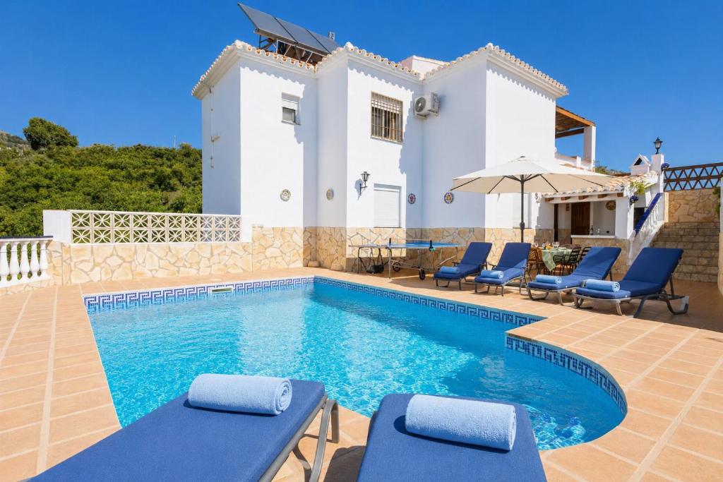Villa Ana y Garcia