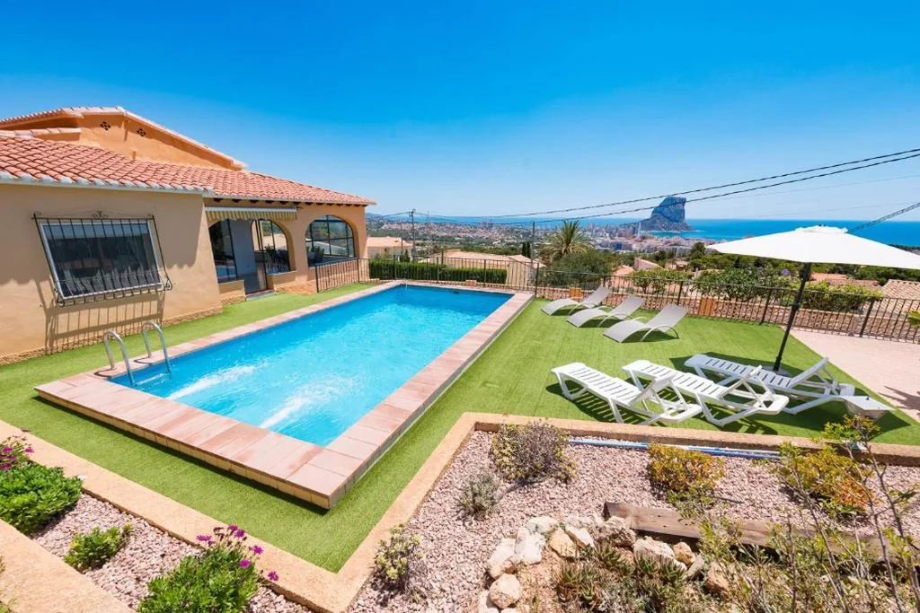 Villa con piscina privata — Villa Andres - PlusHolidays