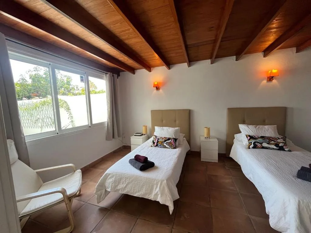 VILLA ANNA With heated pool