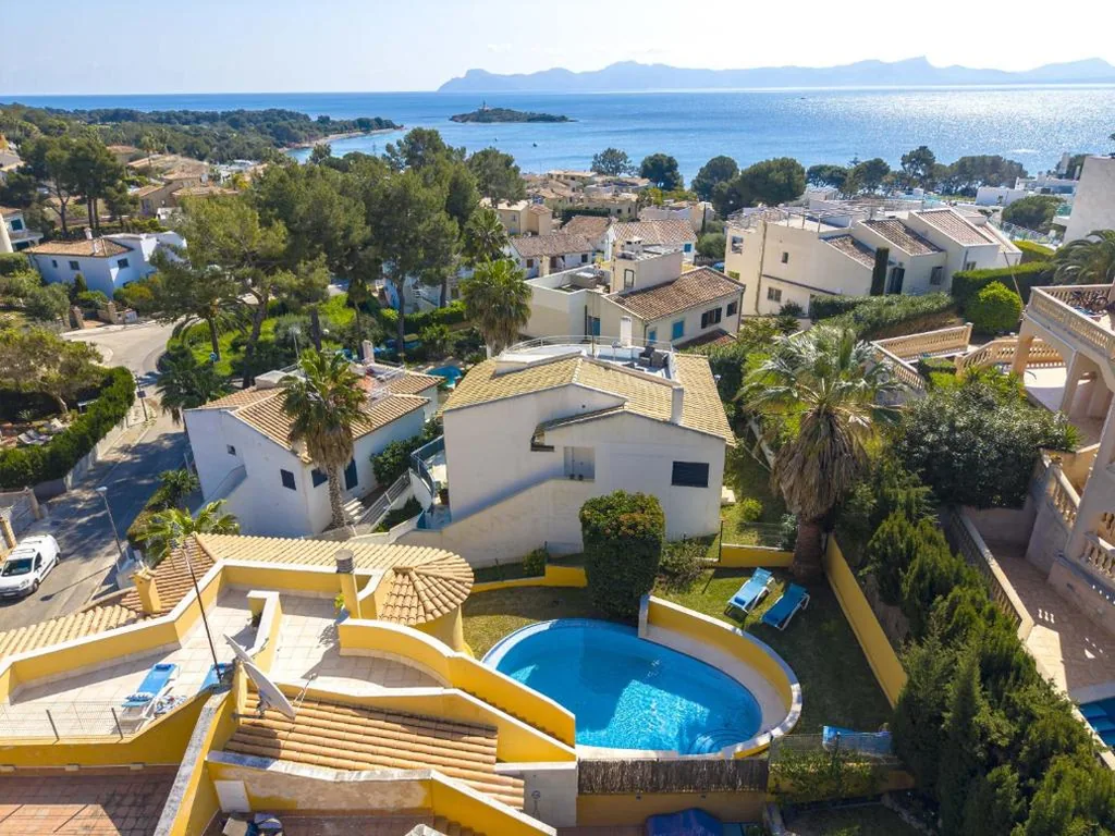 Villa avec piscine privée — Villa Arata