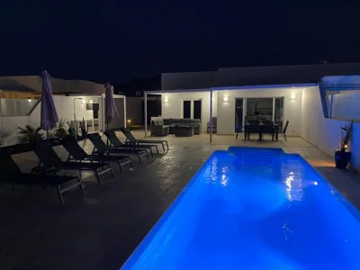 Villa Ashdene - luxury modern villa with large heated pool wifi uk tv bar & BBQ — foto 4