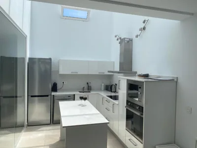 Villa Ashdene - luxury modern villa with large heated pool wifi uk tv bar & BBQ — foto 5