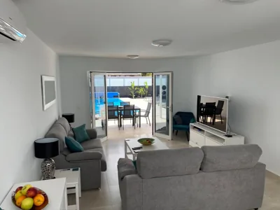 Villa Ashdene - luxury modern villa with large heated pool wifi uk tv bar & BBQ — foto 6