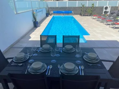 Villa Ashdene - luxury modern villa with large heated pool wifi uk tv bar & BBQ — foto 10
