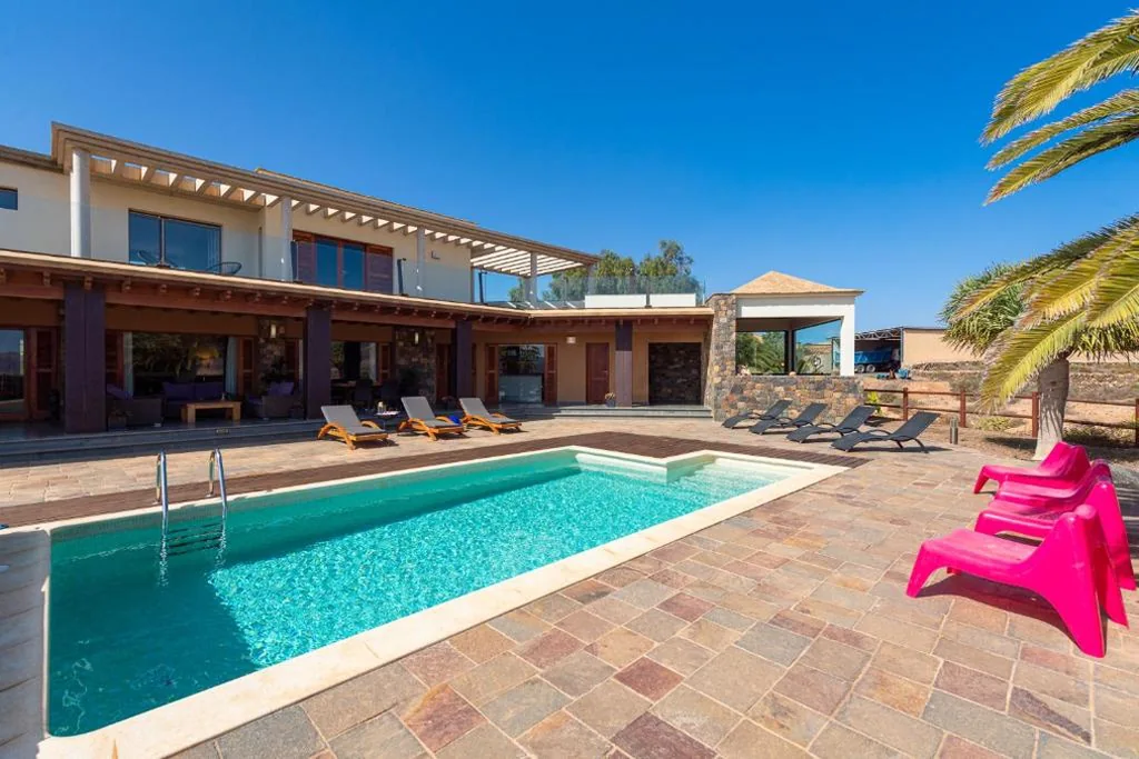Villa met privézwembad — Villa Atlanntes con piscina en Fuerteventura