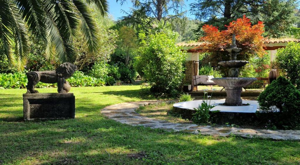 Villa Axarquía de Gredos y Casa Paco de Gredos