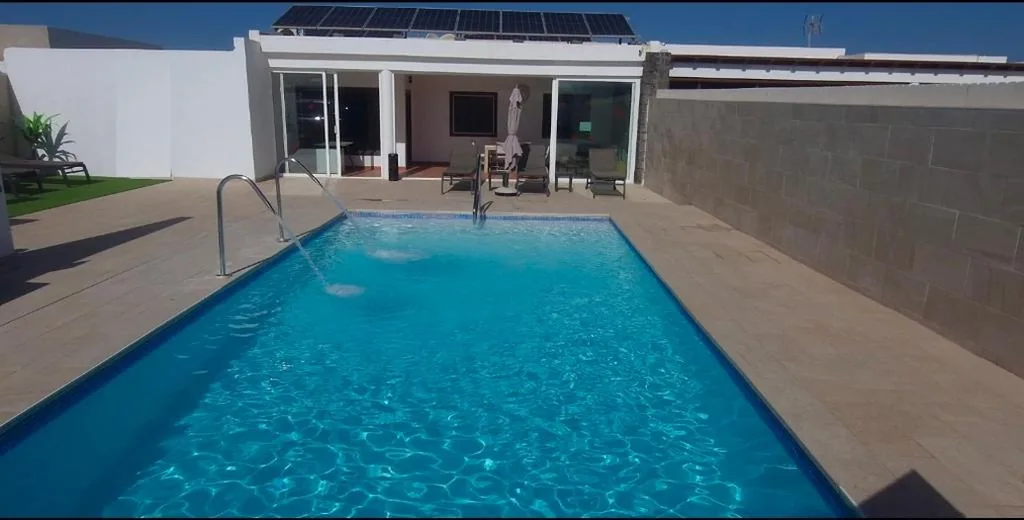Villa de 3 dormitorios — Villa Baroli Amplia piscina privada climatizada