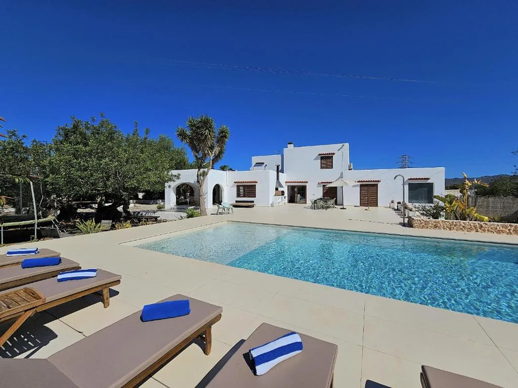 Moradia — Villa BELLO