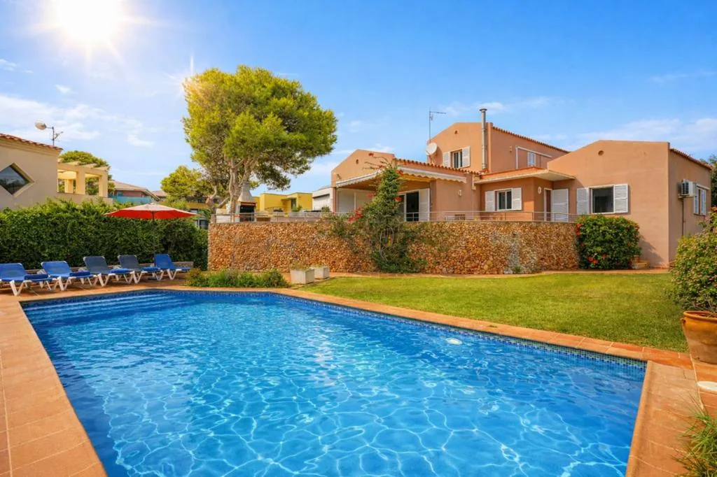 Villa met privézwembad — Villa Betonia