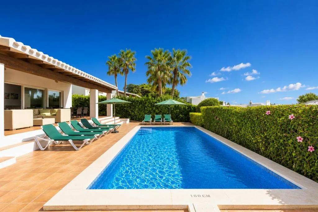 Villa — Villa Binipaco