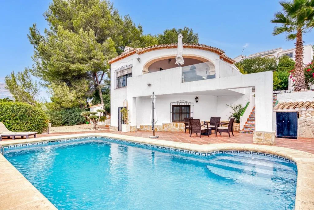 Villa con vistas al jardín — Villa Bosque