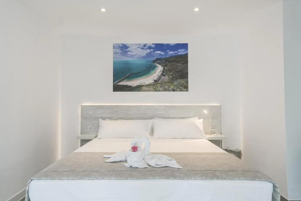 Habitación Deluxe con 2 camas grandes — Villa Boutique Tenerife