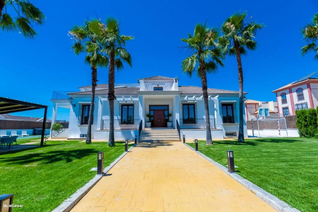 Villa — Villa Burguillos