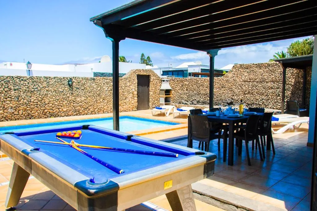 Villa com 3 quartos — Villa Calamares with heated pool and air conditioning