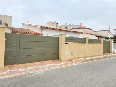 VILLA CAMBRILS BEACH Aparcamiento Gratis — foto 8