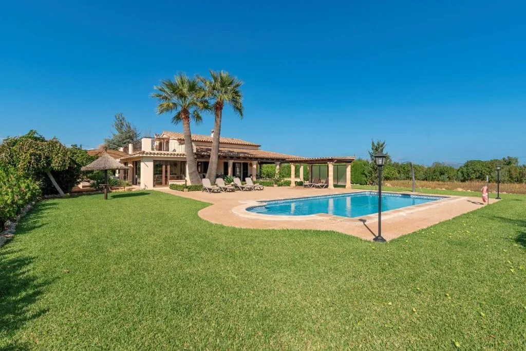 Casa con 3 camere da letto — Villa Camp del Bosch by Sealand Villas