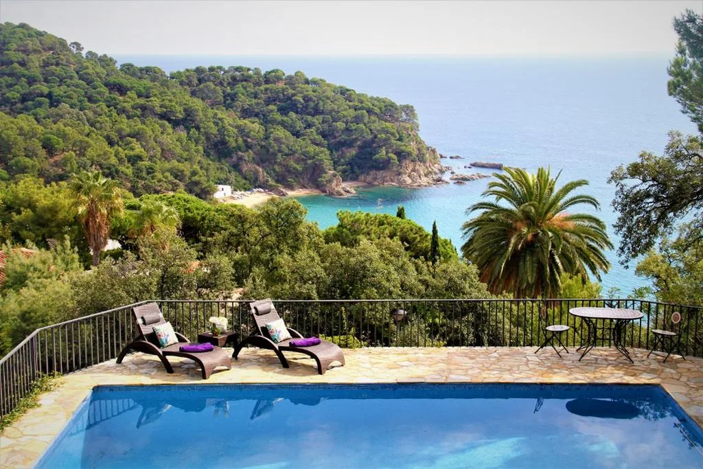 Villa — Villa Can Toni Vistas Mar Piscina Jacuzzi Aire Acondicionado
