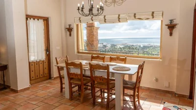 VILLA CANTARES — foto 5