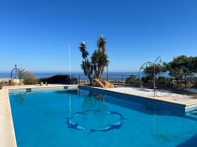 VILLA CANTARES — foto 9