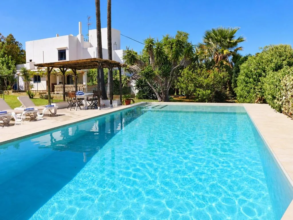 Villa com piscina privada — Villa Carvi