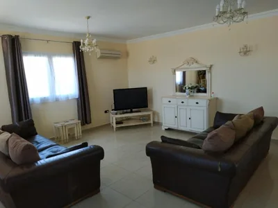 Villa Casa Del Sol 3 Bedroom Villa With Private Solar Covered 12m x 6m Pool Minimum Stay 7 Nights Chromecast And WiFi Throughout The Property — foto 6