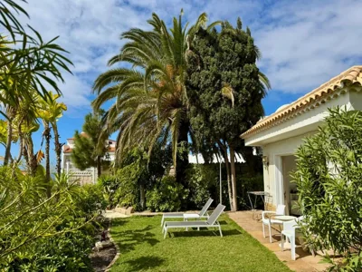 Villa Casa Lilo, en jardin grande,con una gran piscina, con pérgola y barbacoa — photo 7