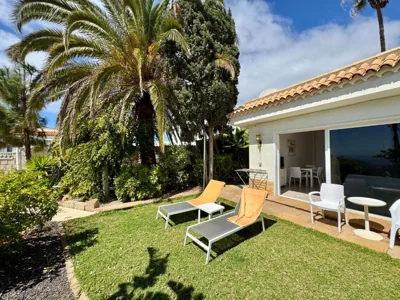 Villa Casa Lilo, en jardin grande,con una gran piscina, con pérgola y barbacoa — photo 8