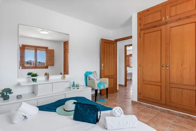 Villa Caseta de Sau - PlusHolidays — foto 2