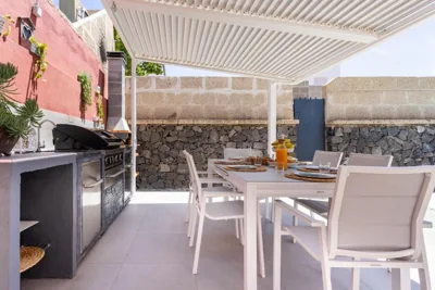 Villa Chloe Costa Adeje Tenerifesummervillas GIANT PRIVATE POOL 11 METERS LONG — foto 5