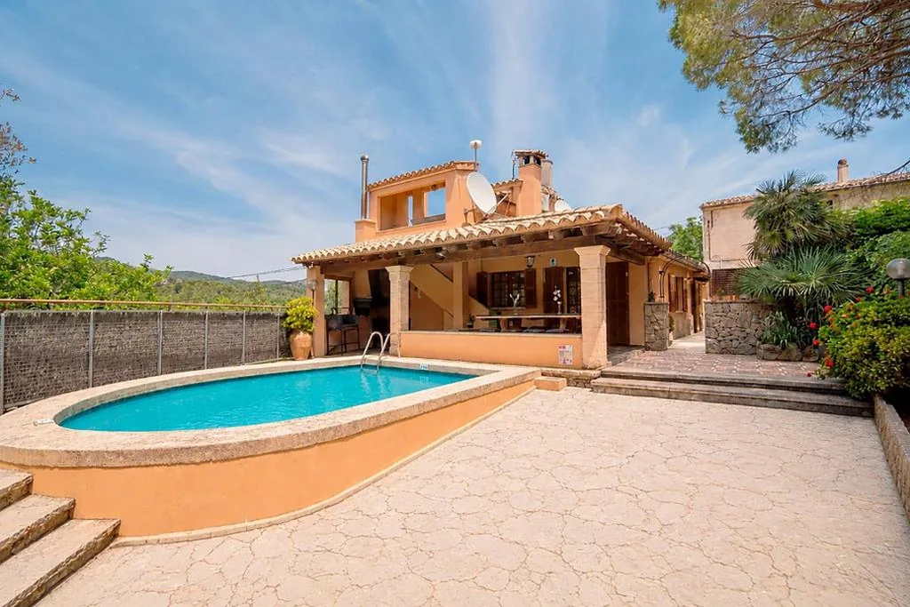 Villa con piscina privata — Villa Ciutada by Sealand Villas