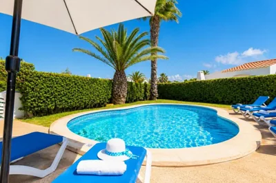 Villa Clariana Large Private Pool AC WiFi — photo 11