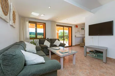 Villa close to Ibiza Town Sleeps 12 — foto 6