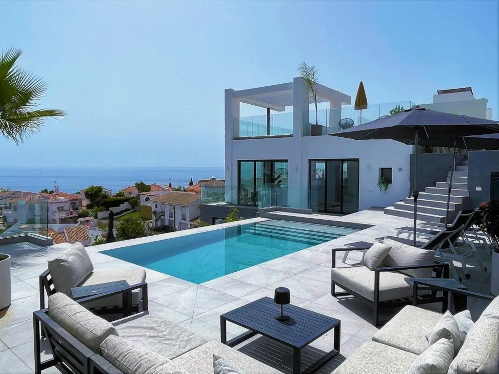 Villa — Villa Colina del Mar - With Heated Pool & Luxurious View near the beach