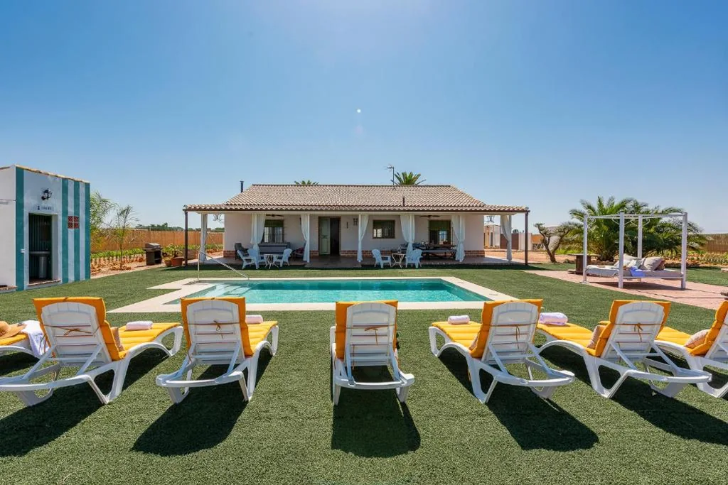 Villa con piscina privata — Villa Colona