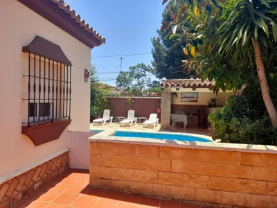 Villa con chimenea, bbq y piscina, Pet Friendly — photo 8
