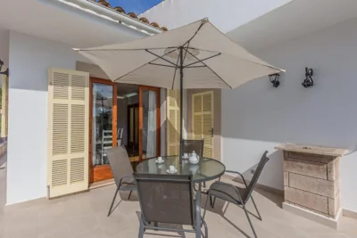 Villa con jardin cerca de la playa — foto 4