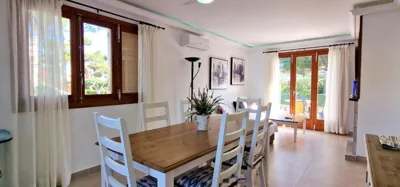 Villa con jardin cerca de la playa — foto 12