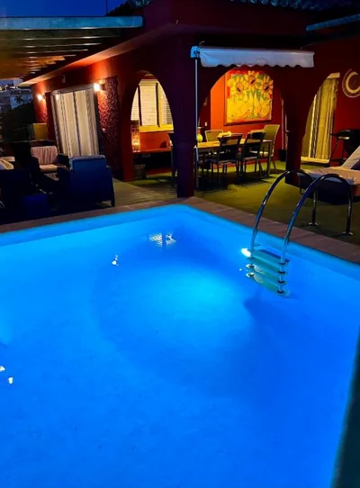 Villa con piscina climatizada y vistas al mar — 写真 11