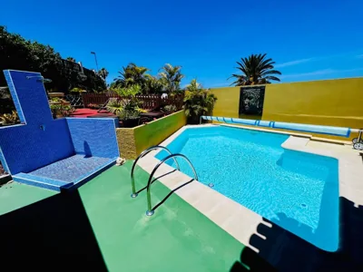 Villa con piscina climatizada y vistas al mar — 写真 12
