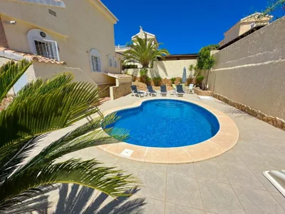 Villa con piscina privada — 照片 4