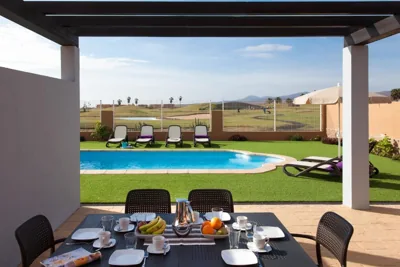 Villa con Piscina ,Vista Mar y campo de golf — foto 9