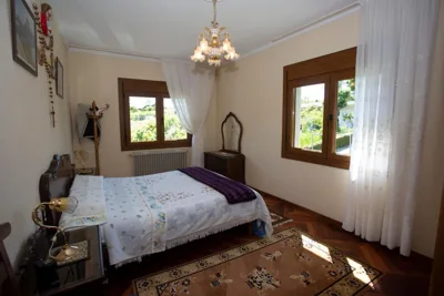 Villa con piscina y parque infantil en Pantón, Ribeira Sacra, Galicia — foto 2