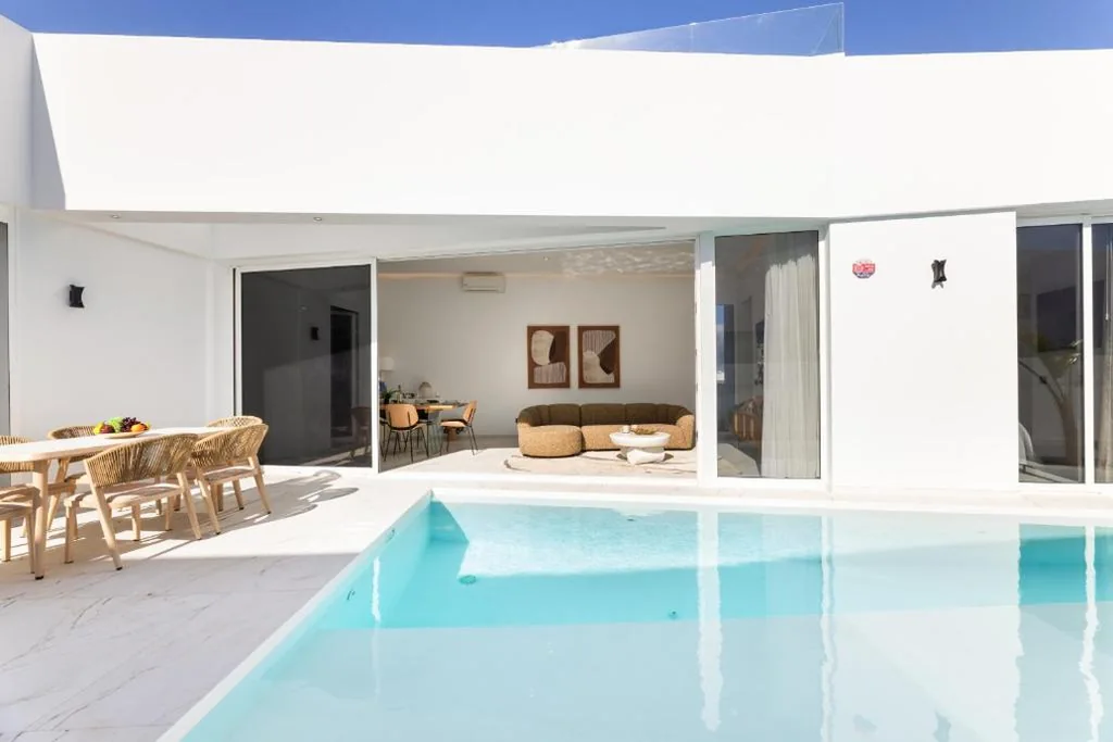 Moradia com piscina privada — Villa Coralina by Escape Home