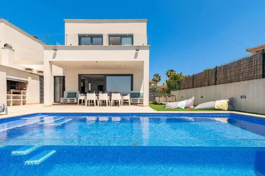 Villa Corb Mari II by Sealand Villas