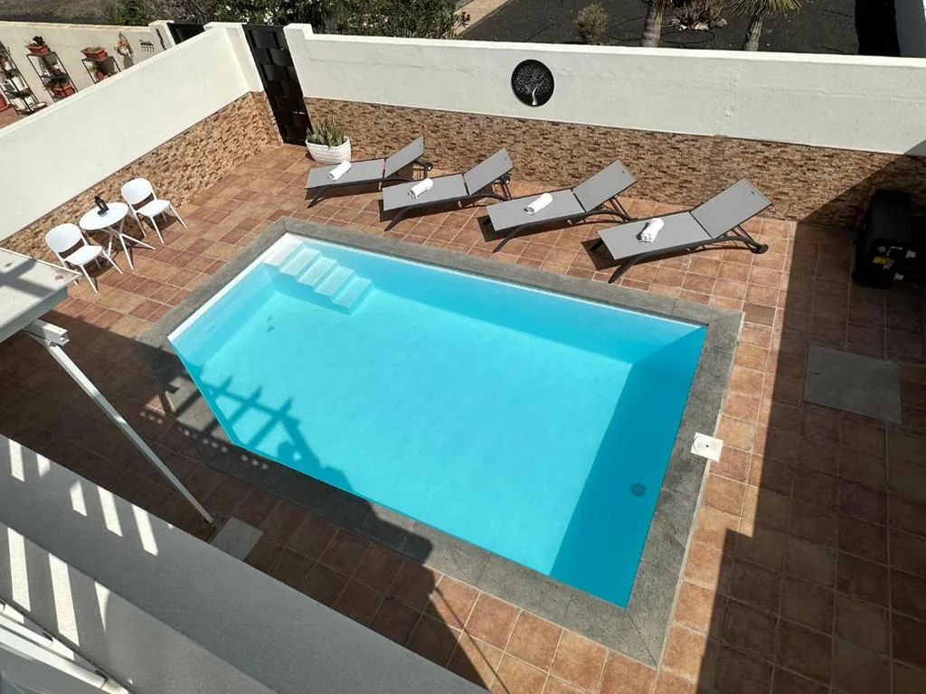 Villa — Villa Crotos