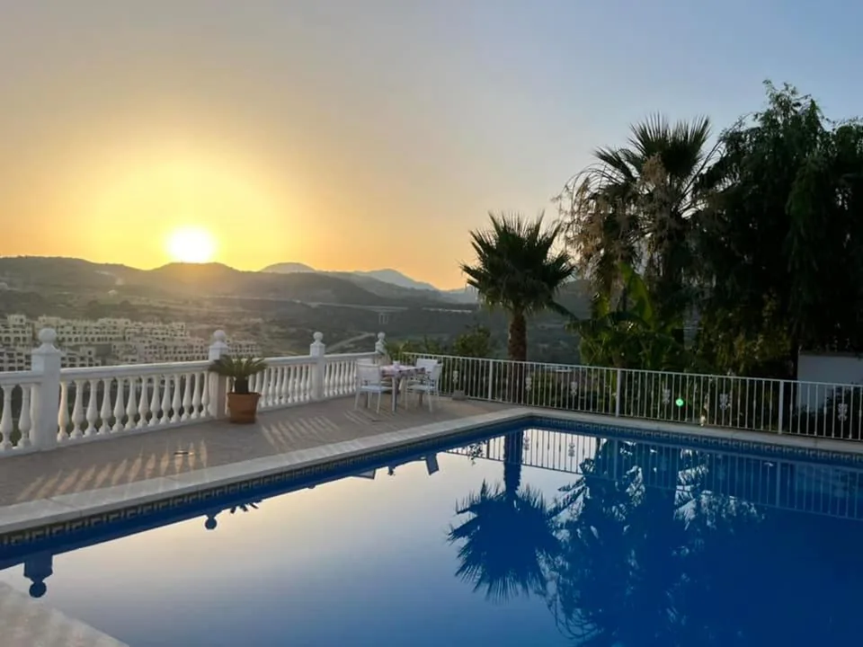 Villa — Villa Danesa