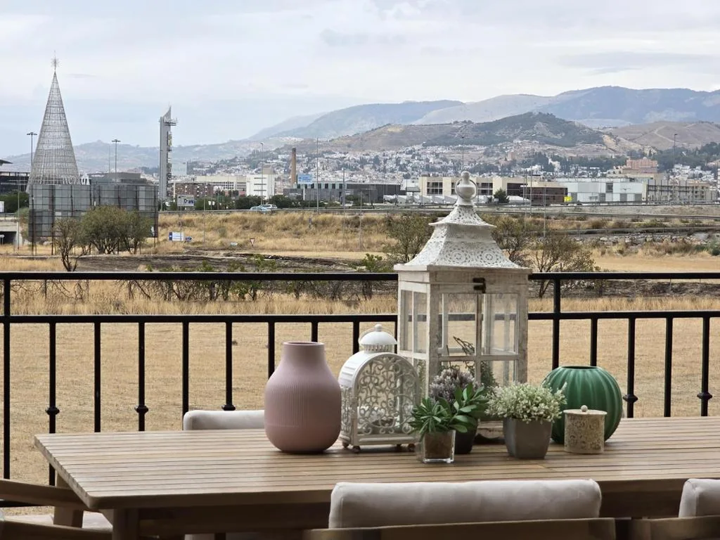 Deluxe别墅 — Villa de Ares Armilla, By DaiMar